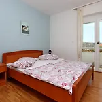 Apartment By The Sea Barbat, Rab - 14247 *