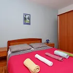 Apartment By The Sea Barbat, Rab - 14247 Barbat na Rabu