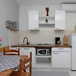 Appartement By The Sea Barbat, Rab - 14247