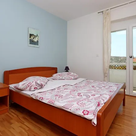 Apartment By The Sea Barbat, Rab - 14247 *