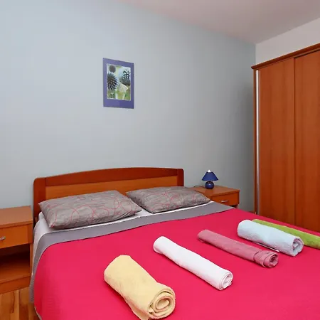Διαμέρισμα By The Sea Barbat, Rab - 14247 Barbat na Rabu
